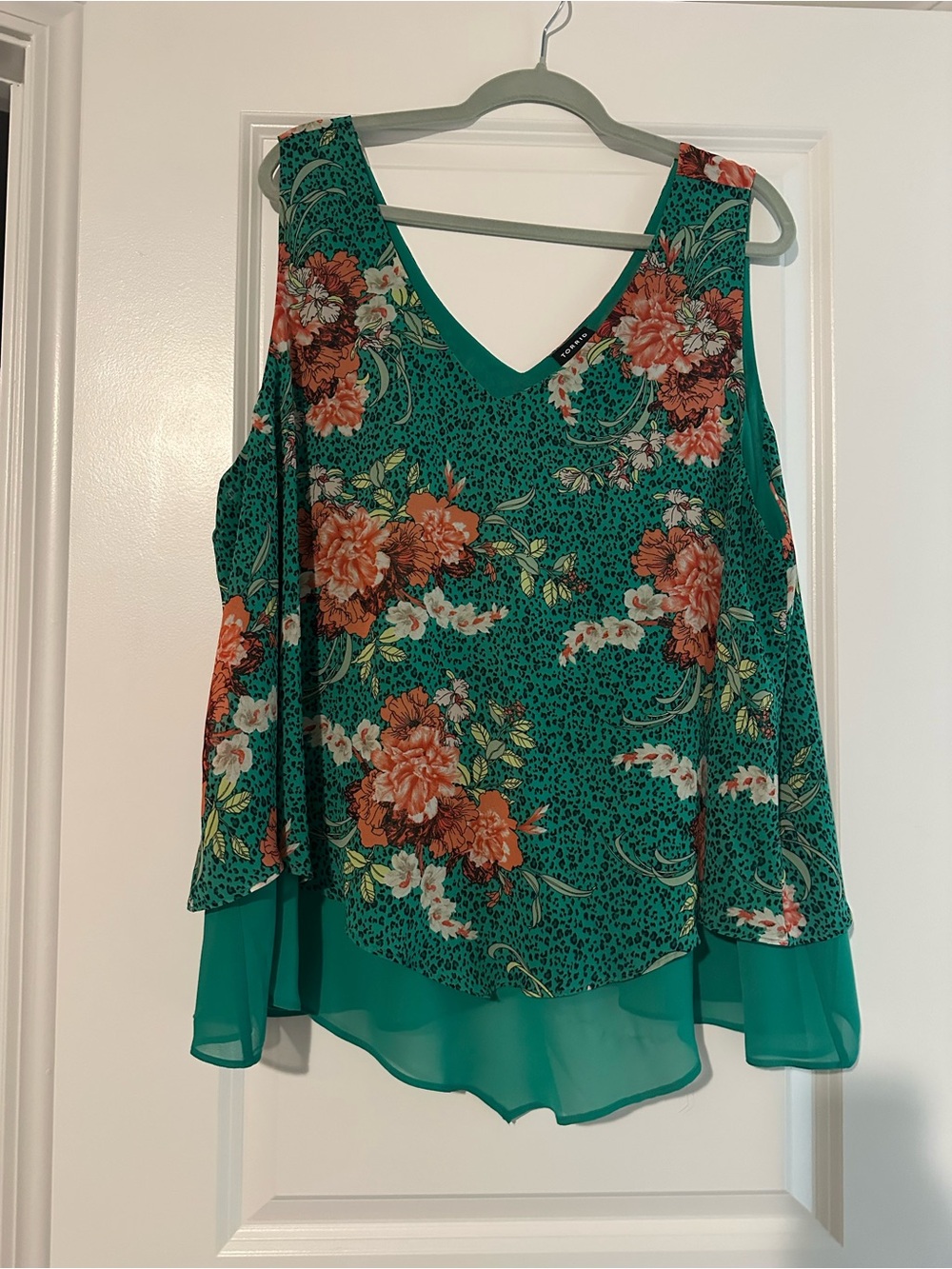 Torrid Floral Green V-Neck Women's Top